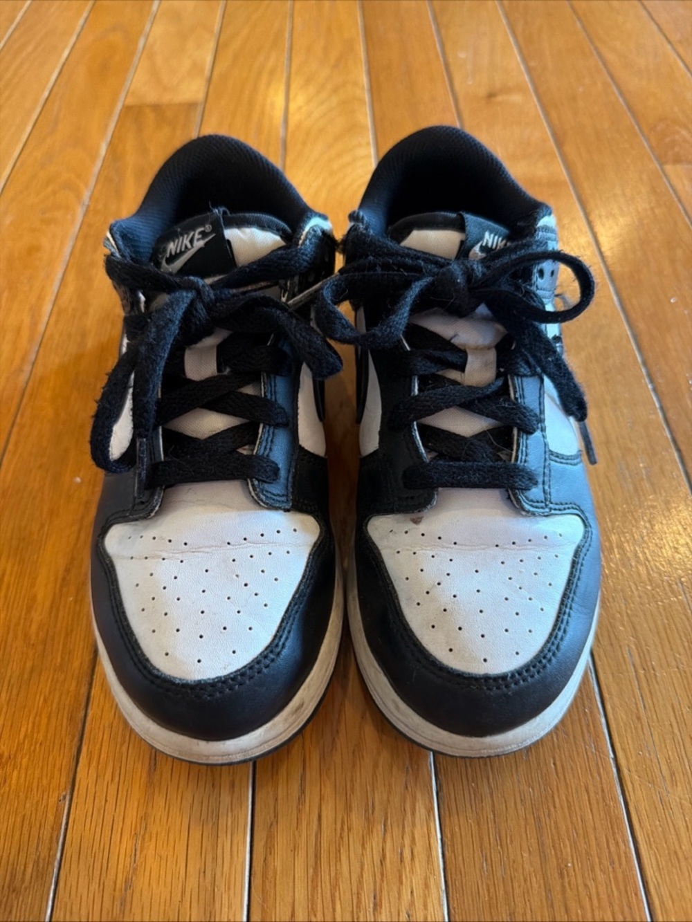 Nike Dunk Low Retro Sneakers Tennis Shoes Black & White Panda Kids Youth Sz 3 3Y - Picture 2 of 5